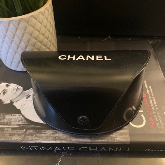 AUTHENTIC CHANEL SUNGLASSES - Picture 9 of 12